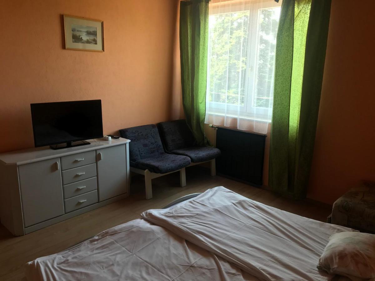 Francoise Szallo Balatonlelle Zewnętrze zdjęcie